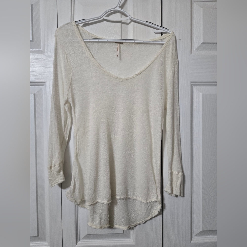 Free People Beach Ivory Lightweight Knit Sweater3/4 Length Sleeves, Medium